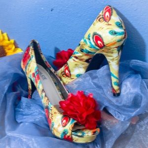 DOLCE by Mojo Moxy peacock heels